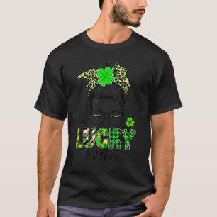 Camiseta Una Enfermera Enferma Messy Bun Shamrock St Patric