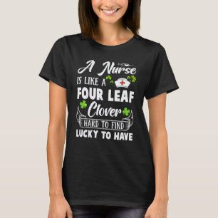 Camiseta Una enfermera es como un trébol de cuatro hojas di