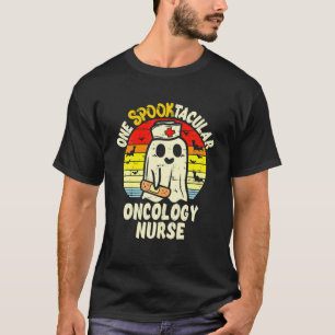 Camiseta Una enfermera oncológica Spooktacular Halloween Gh