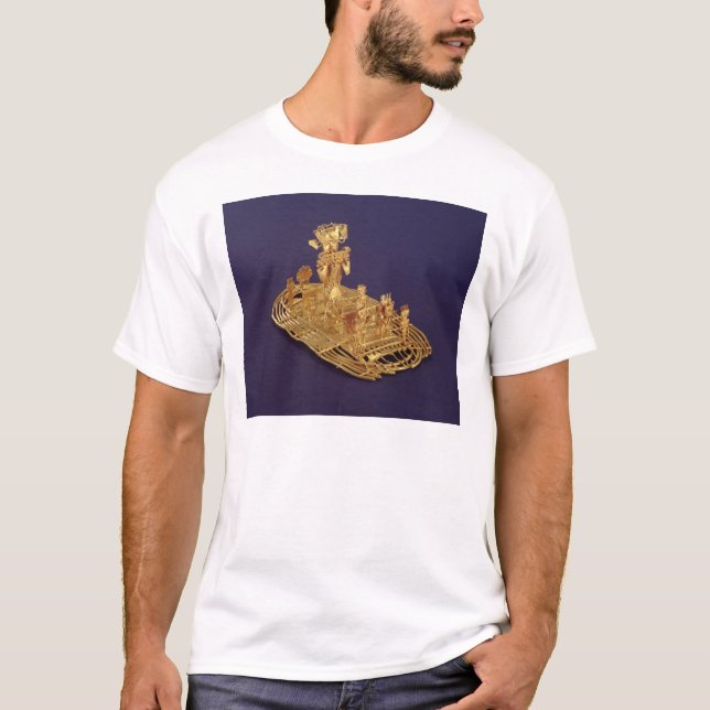 Camiseta Una estatuilla votiva de Muisca que representa (Anverso)