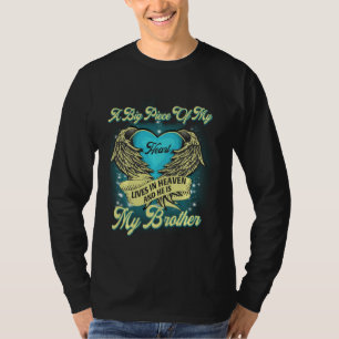 Camiseta Una Gran Parte De Mi Corazón Vive En El Cielo Y Él