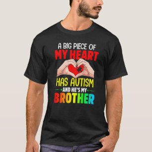 Camiseta Una gran pieza de mi corazón tiene autismo y es mi