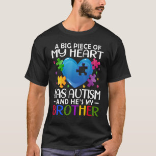Camiseta Una gran pieza de mi corazón tiene autismo y es mi