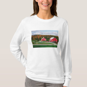 Camiseta Una granja en Vermont cerca de Peacham.