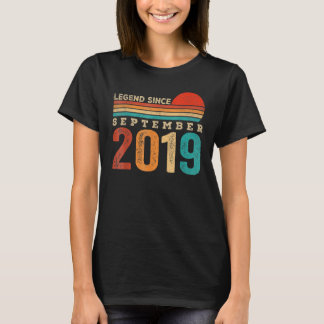 Camiseta Una leyenda de 3 años desde septiembre de 2019, te