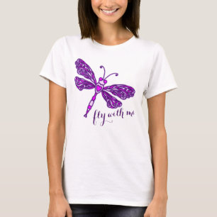 Camiseta Una libélula morada estilizada vuela con una camis