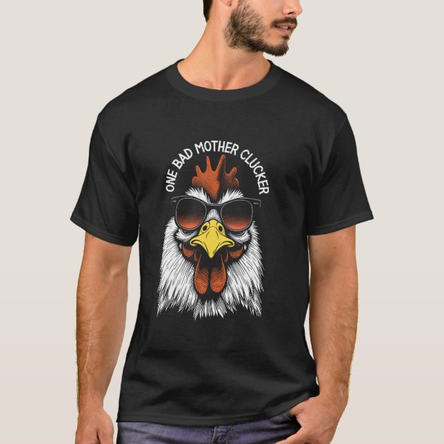 Camiseta Una mala madre patinadora graciosa gallina descort (Anverso)