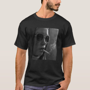 Camiseta Una monja caliente fuma un cigarrillo, ninguno reb