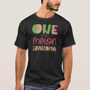 Camiseta Una Mujer En Un Melón Abuela Cute Fieles