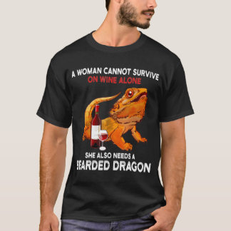 Camiseta Una Mujer No Puede Sobrevivir Solo Con El Drago Co