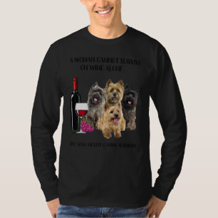 Camiseta Una Mujer No Puede Sobrevivir Solo En El Vino De C