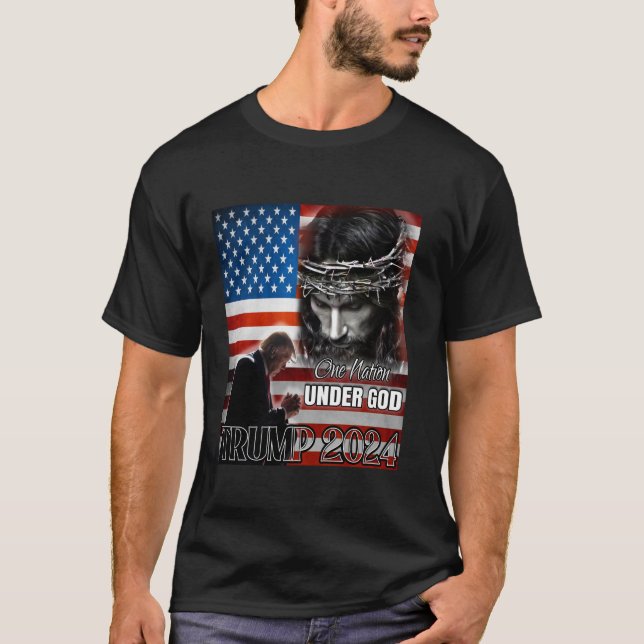 Camiseta Una nación bajo Dios Trump 2024 Dios Bandera Ameri (Anverso)
