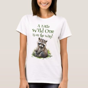Camiseta Una pequeña y salvaje está en camino, futura mami
