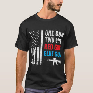 Camiseta Una pistola con dos armas de pistola roja y pistol