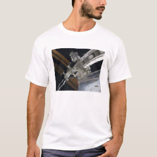 Camiseta Una porción de la estación espacial internaciona