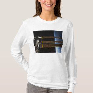 Camiseta Una porción de la estación espacial internaciona