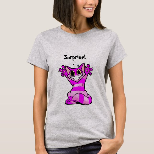 Camiseta ¿Una sorpresa más buena? Gato divertido del dibujo (Anverso)
