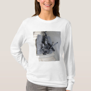 Camiseta Una unidad robot Talon 3B escalando un vuelo de st