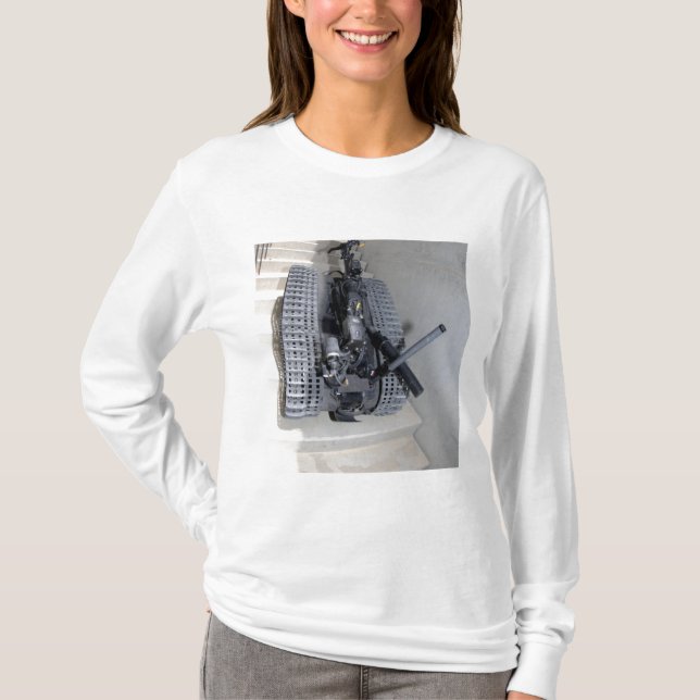 Camiseta Una unidad robot Talon 3B escalando un vuelo de st (Anverso)