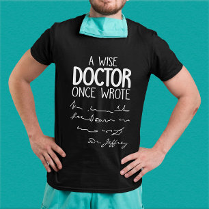 Camiseta Una Vez Escribió Un Médica Sabio - Funny Médicas C