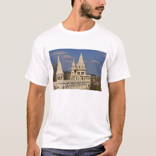 Camiseta Una vista de Budapest desde la colina del castillo