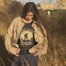 Camiseta Undefeated Hike and Sike World Champion