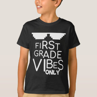 Camiseta Únicamente niños de primer grado, niños