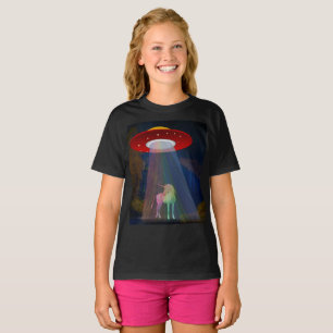 Camiseta Unicornio bajo viga de iris de OVNI en la noche, Z