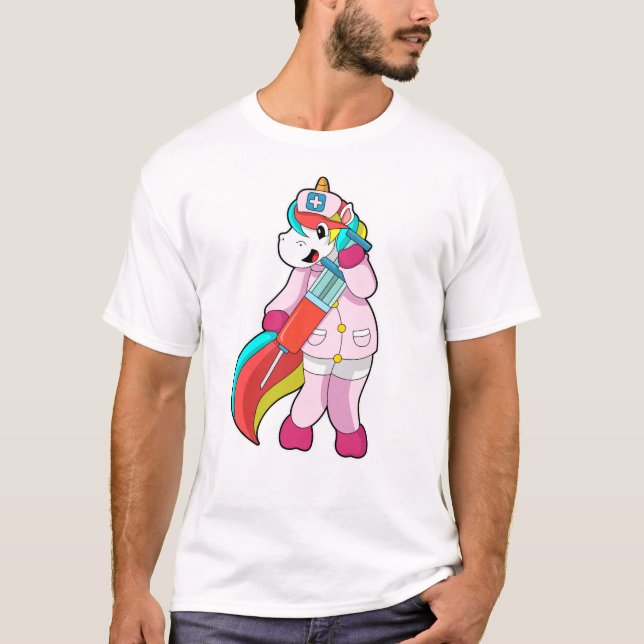 Camiseta Unicornio como enfermera en vacunación y jeringas (Anverso)