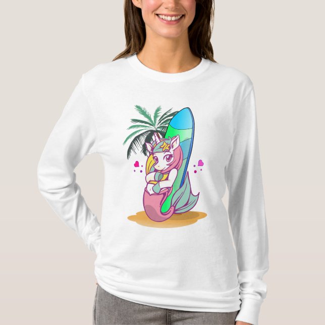 Camiseta Unicornio con tablas de surf en la playa (Anverso)