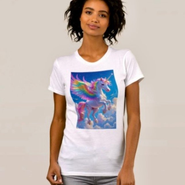Camiseta Unicornio danzante con alas de arcoíris (Comfy tri-blend women’s tee feminine fit, scoop neck, short sleeves, relaxed fit.  
)