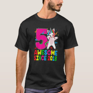 Camiseta Unicornio de 5 años haciendo dabbing chica cumplea