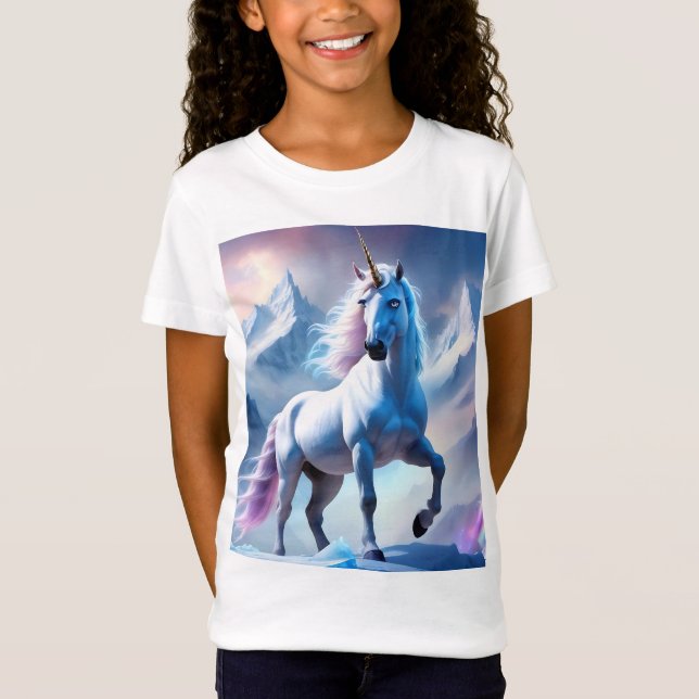 Camiseta Unicornio encantado en una nevada fantasía (Anverso)