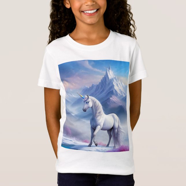 Camiseta Unicornio místico en un mágico reino de la fantasí (Anverso)