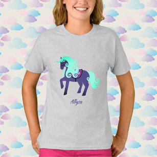 Camiseta Unicornio Purpurinoso con fondo de pastel arcoiris