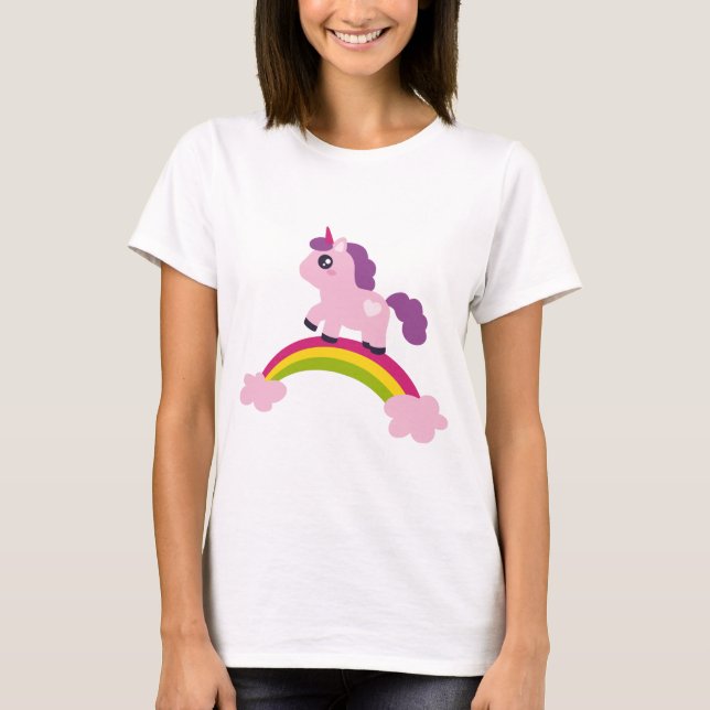 Camiseta Unicornio rosado en un arcoiris (Anverso)