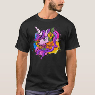Camiseta Unicornio, un animal mágico colorido, adorna un cu