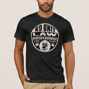 Camiseta Unidad K9 en perros que confiamos en