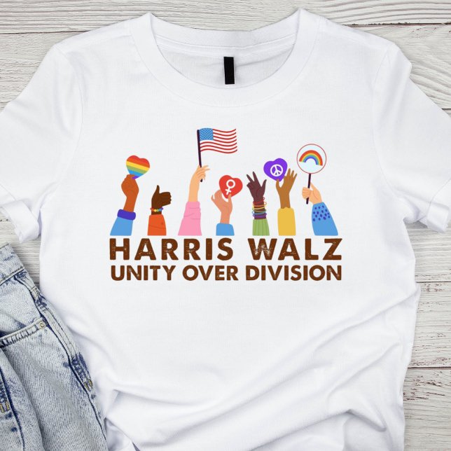 Camiseta Unidad sobre la división Harris Walz (Subido por el creador)