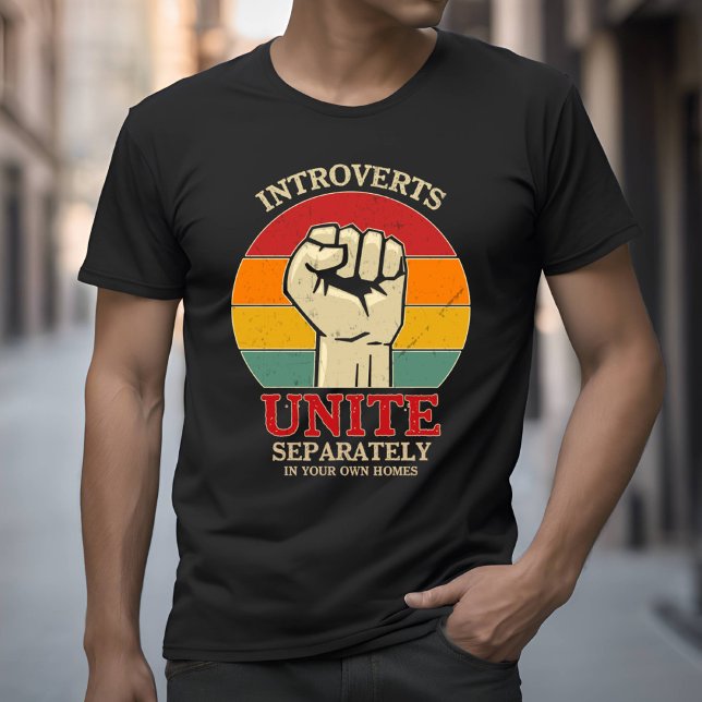 Camiseta Unidos de introvertidos (Subido por el creador)