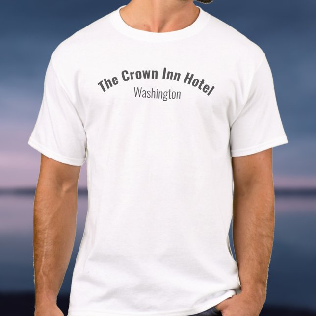 Camiseta uniforme del personal del hotel (Subido por el creador)