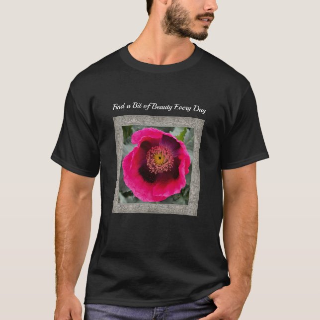Camiseta Unisex con adormidera magenta (Anverso)
