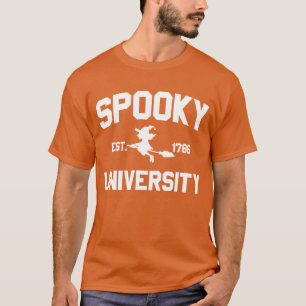 Camiseta Universidad De Spooky Fundada En 1786 Witch U Spoo