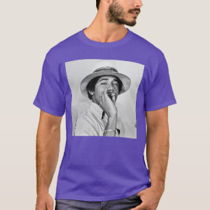 Camiseta Universidad Young Obama fumando vintage Barack Oba