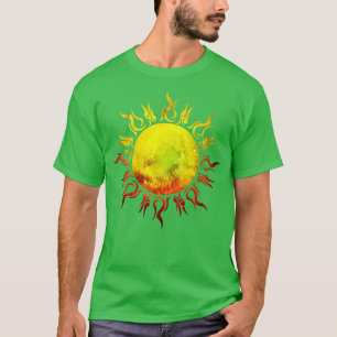 Camiseta Universo de tatuaje tribal de Sun en llamas