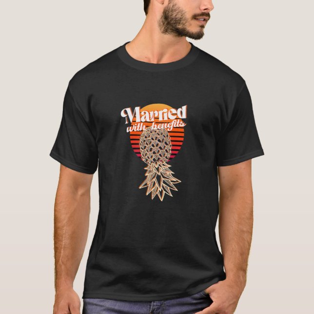 Camiseta Upside Down Pineapple  Swingers  Polyamory (Anverso)