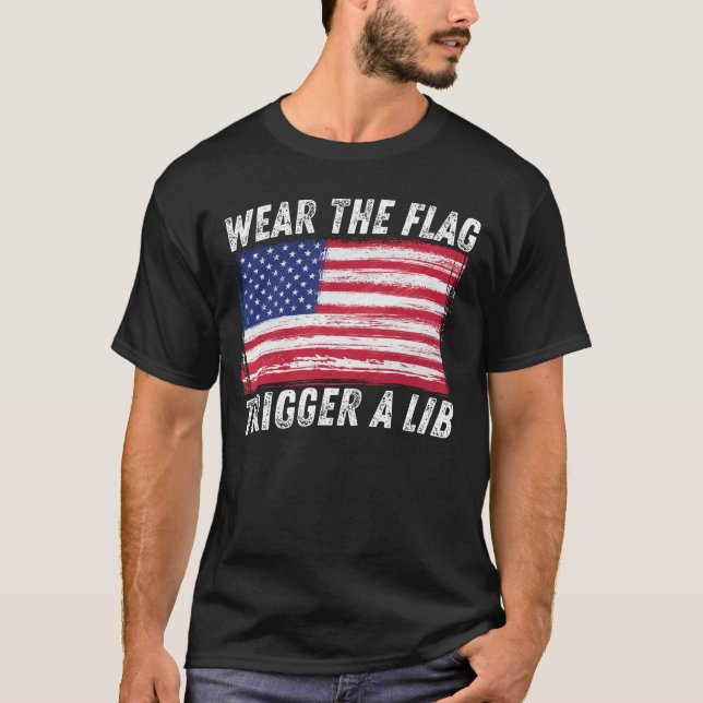 Camiseta Usa la bandera, desencadena un ataque patriótico e (Anverso)
