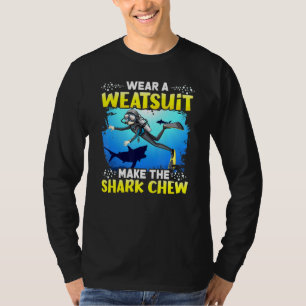 Camiseta Usar Un Traje Para Hacer Que El Chew De Tiburón Sc