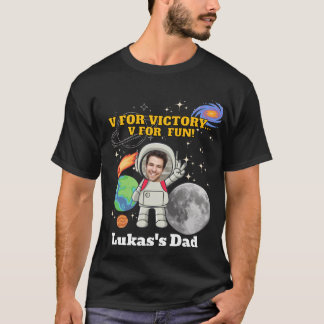 Camiseta V de victoria V de diversión Cumpleaños de niño as
