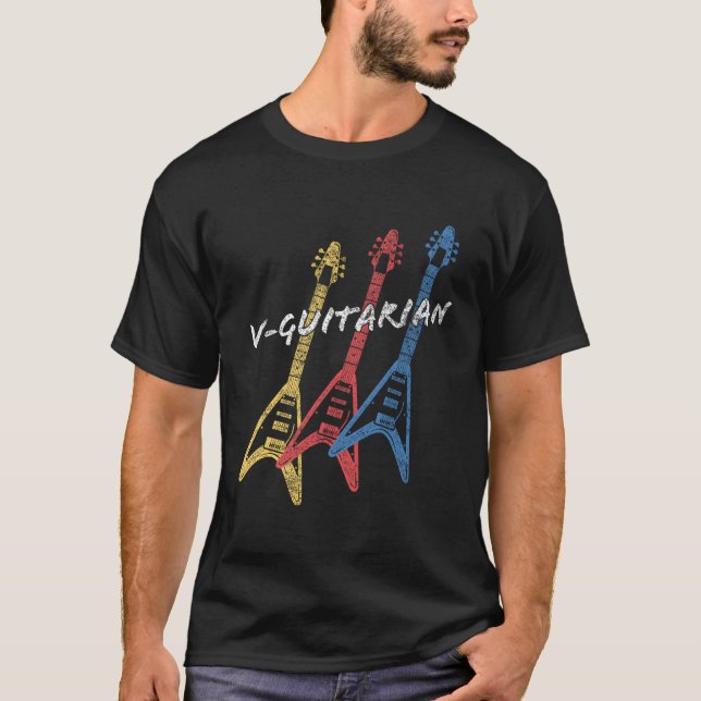 Camiseta V-Guitariano apilado volando contra guitarrista (Anverso)